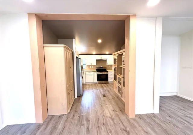 Photo 3 of Manufactured home for sale at 11091 NE 107th Terrace, Archer, FL 32618 | MLS# GC542308 | Listing updated on 2026-09-07