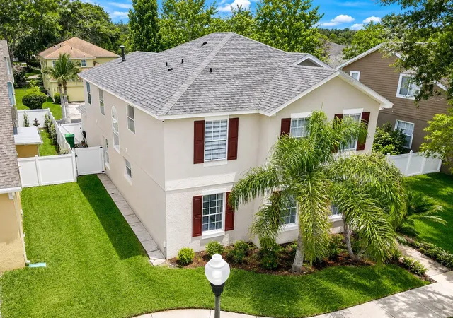 Photo 3 of Single family home for sale at 644 Autumn Oaks Loop, Winter Garden, FL 34787 | MLS# O6429028 | Listing updated on 2026-08-26