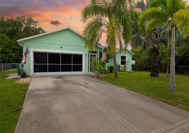 Photo 2 of Sale Pending at 7021 Fancy St, Englewood, FL 34224 | MLS# A4701394 | Listing updated on 2026-09-14