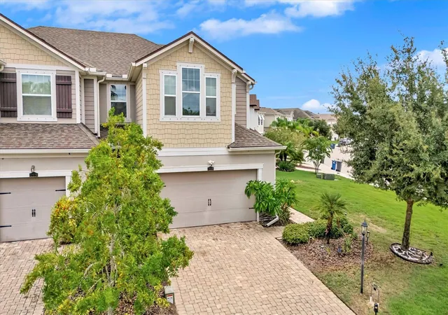 Photo 3 of Townhouse for sale at 12220 Trailhead Dr, Bradenton, FL 34211 | MLS# A4701396 | Listing updated on 2026-08-30