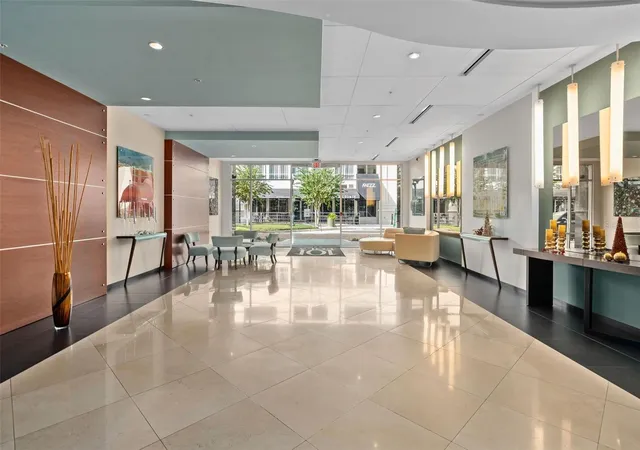 3rd image of 101 S Eola Dr, Orlando, FL 32801