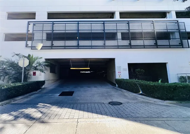 2nd image of 101 S Eola Dr, ORLANDO, FL 32801