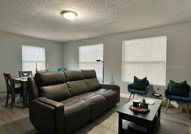 Photo 3 of Sale Pending at 438 S Hudson St, Orlando, FL 32835 | MLS# S5154604 | Listing updated on 2026-08-27