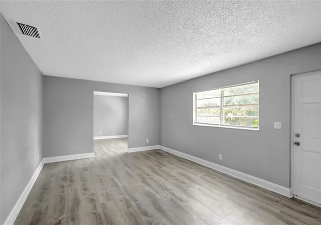 Photo 4 of Single family home for sale at 1615 E Sitka St, Tampa, FL 33604 | MLS# TB8533746 | Listing updated on 2026-10-18