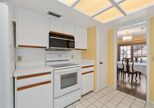 4th image of 114 Hidden Oak Dr, Longwood, FL 32779 | MLS# O6429050