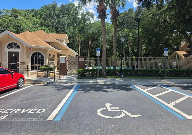 2nd image of 705 Youngstown Pkwy, ALTAMONTE SPRINGS, FL 32714