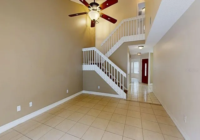 Photo 4 of Townhouse for sale at 1009 Casa Del Sol Cir, Altamonte Springs, FL 32714 | MLS# O6429058 | Listing updated on 2026-09-14