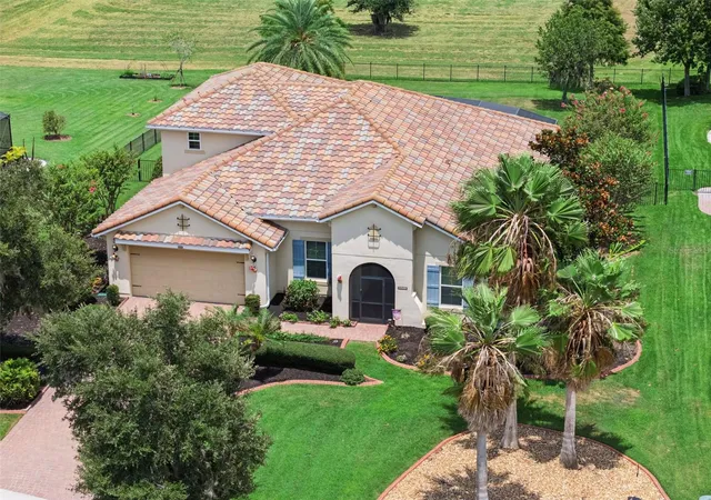 Photo 2 of Single family home for sale at 1511 Gateway Ln, Kissimmee, FL 34746 | MLS# O6429063 | Listing updated on 2026-09-15