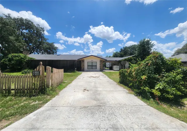 1st image of 13560 Sw 106th Pl, Dunnellon, FL 34432 | MLS# OM729394