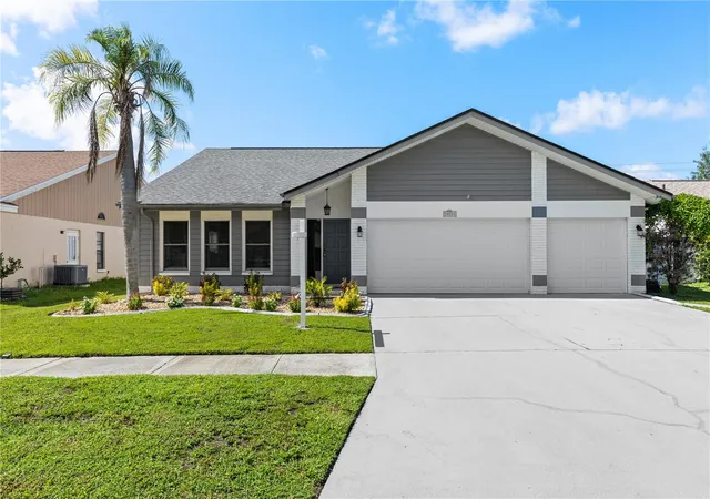 Photo 2 of Single family home for sale at 12212 Steppingstone Blvd, Tampa, FL 33635 | MLS# TB8533782 | Listing updated on 2026-09-13