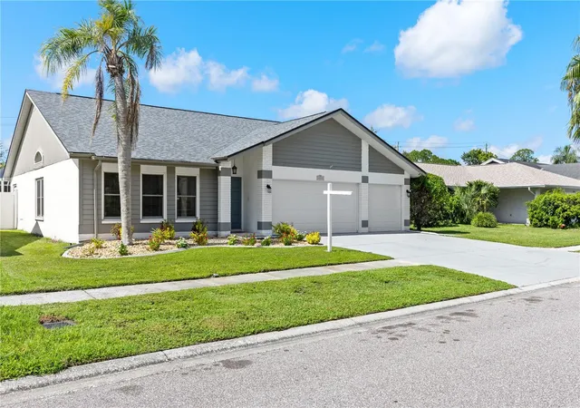 Single family home for sale at 12212 Steppingstone Blvd, TAMPA, FL 33635 | MLS# TB8533782