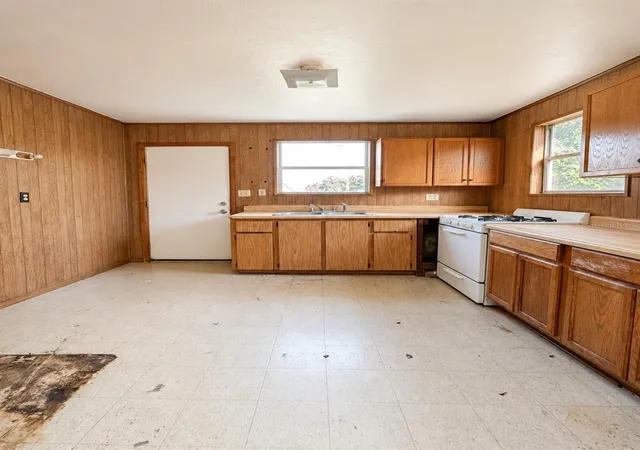 Photo 5 of Sale Pending at 710 Seminole St, Wauchula, FL 33873 | MLS# TB8533783 | Listing updated on 2026-09-01