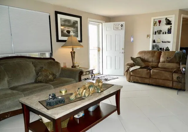 3rd image of 3442 Wiltshire Dr, Holiday, FL 34691 | MLS# W7888072