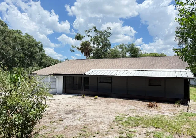 Photo 2 of Sale Pending at 6810 Oakdale Dr, Tampa, FL 33610 | MLS# TB8533793 | Listing updated on 2026-09-16