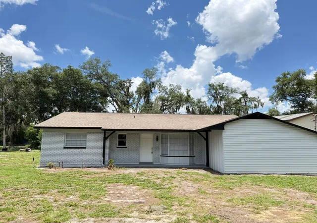 Photo 3 of Sale Pending at 6810 Oakdale Dr, Tampa, FL 33610 | MLS# TB8533793 | Listing updated on 2026-09-16