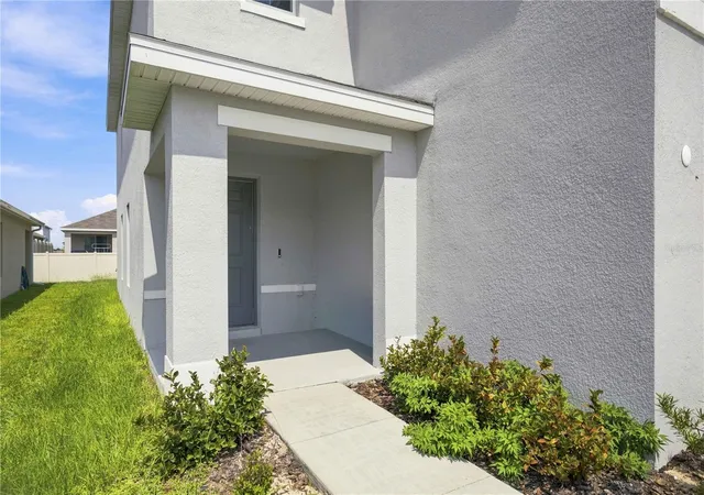 Photo 3 of Single family home for sale at 8642 Sw 46th Avenue, Ocala, FL 34476 | MLS# OM729401 | Listing updated on 2026-09-22