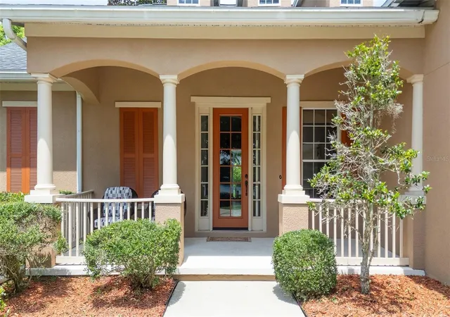 3rd image of 314 W Lake Victoria Cir, Deland, FL 32724 | MLS# V4950466