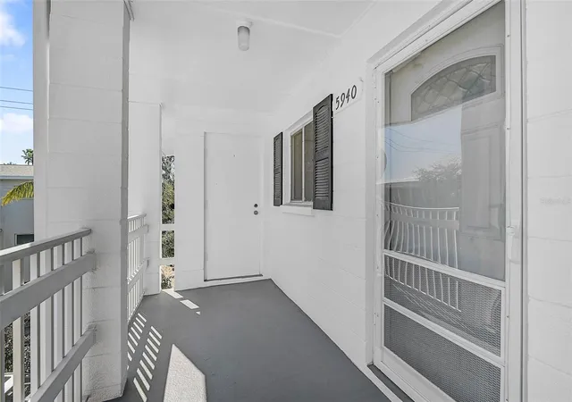3rd image of 5940 Easy St #K31, Bradenton, FL 34207 | MLS# A4701420