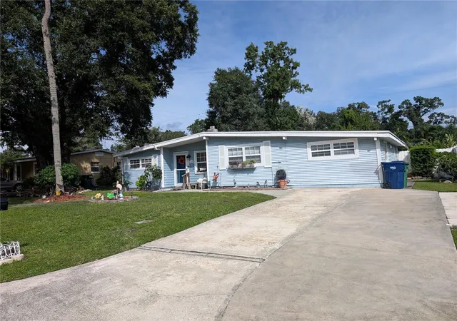 Single family home for sale at 1529 W River Ln, TAMPA, FL 33603 | MLS# TB8533809