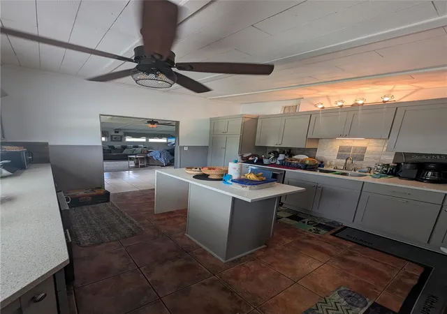 Photo 4 of Single family home for sale at 1529 W River Ln, Tampa, FL 33603 | MLS# TB8533809 | Listing updated on 2026-10-20