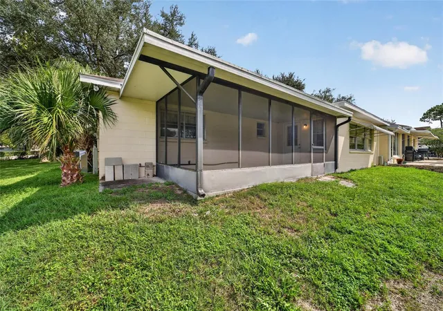 Photo 3 of House for sale at 9882 SW 88th Terrace #B, Ocala, FL 34481 | MLS# OM729409 | Listing updated on 2026-09-04
