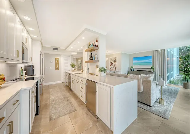 4th image of 2425 Gulf Of Mexico Dr #1B, Longboat Key, FL 34228 | MLS# A4701426