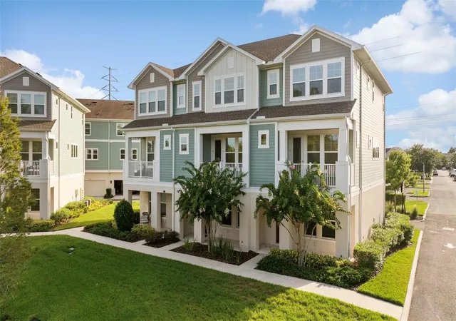 Photo 2 of Townhouse for sale at 9533 Cavendish Dr, Tampa, FL 33626 | MLS# TB8533821 | Listing updated on 2026-08-11