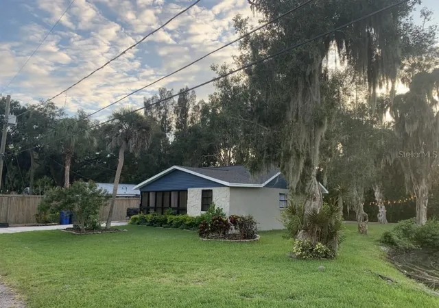 1st image of 10015 Linda St, Gibsonton, FL 33534 | MLS# TB8533825