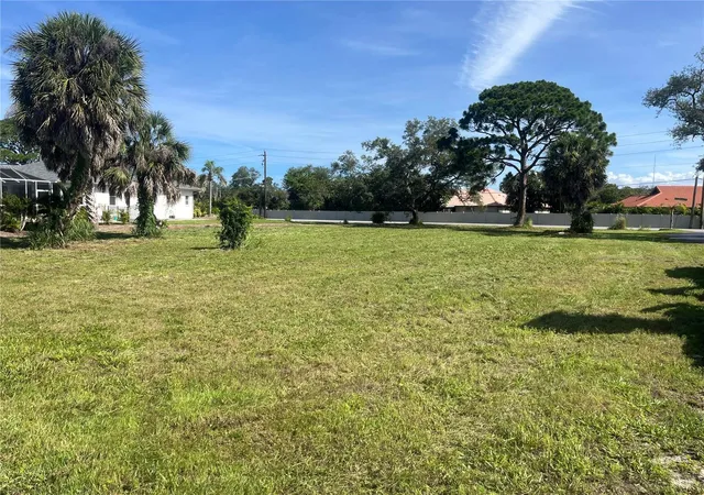 2nd image of 0 Laurel Woods Dr, Nokomis, FL 34275 | MLS# O6429114