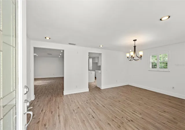 Photo 3 of Single family home for sale at 528 Lucerne Ave, Tampa, FL 33606 | MLS# TB8533828 | Listing updated on 2026-08-07
