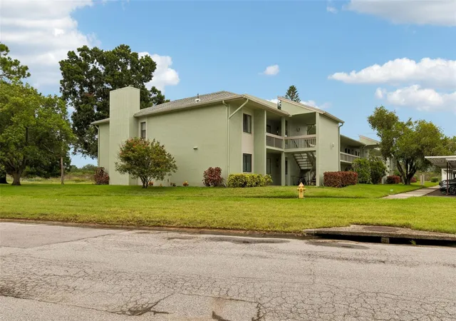 Photo 2 of Condo for sale at 129 Nancy Dr, Oldsmar, FL 34677 | MLS# TB8533834 | Listing updated on 2026-08-21