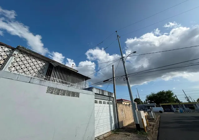 Photo 3 of Sale Pending at 950(19ak) Linancero St Ext Country Clb Development, San Juan, PR 00924 | MLS# PR9123053 | Listing updated on 2026-08-14