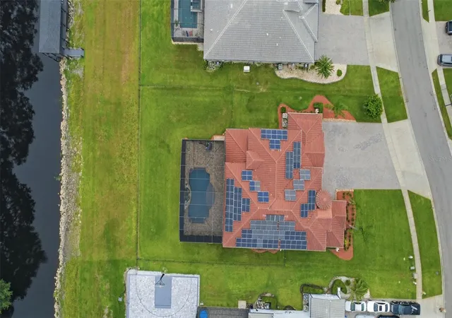 Photo 4 of Single family home for sale at 5229 Waterside Vista Ln, Saint Cloud, FL 34771 | MLS# O6429142 | Listing updated on 2026-08-07