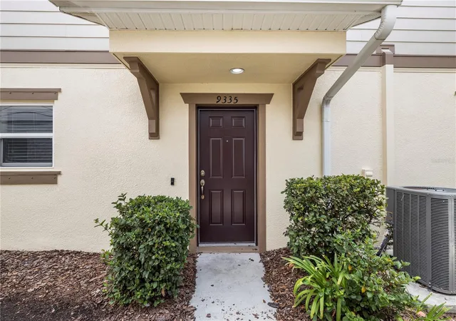 Photo 2 of Townhouse for sale at 9335 American Hickory Ln, Riverview, FL 33578 | MLS# TB8533858 | Listing updated on 2026-09-08