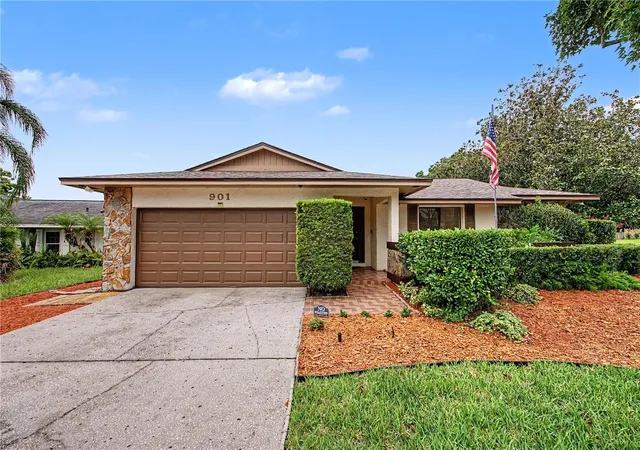 4th image of 901 Tarawood Ln, Valrico, FL 33594 | MLS# TB8533862