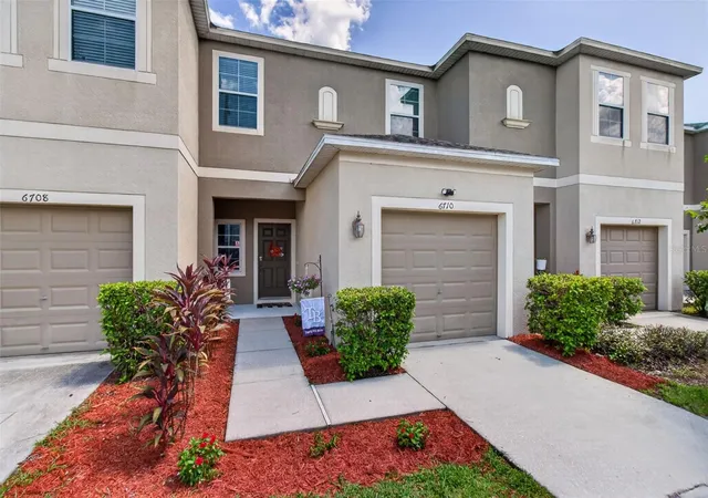 Photo 1 of Townhouse for sale at 6710 Holly Heath Dr, Riverview, FL 33578 | MLS# TB8533868 | Listing updated on 2026-10-02