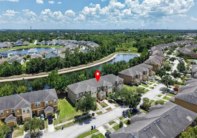 Photo 4 of Townhouse for sale at 6710 Holly Heath Dr, Riverview, FL 33578 | MLS# TB8533868 | Listing updated on 2026-10-02