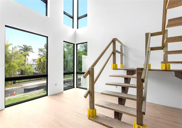 Photo 3 of Single family home for sale at 2309 N Riverside Dr, Tampa, FL 33602 | MLS# TB8533869 | Listing updated on 2026-08-07