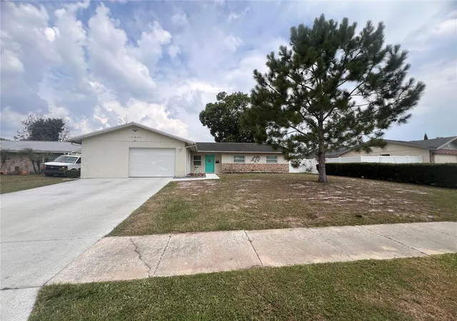 2nd image of 10626 Bresslyn Blvd, Orlando, FL 32825 | MLS# S5154626