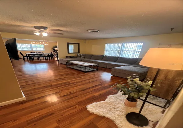 3rd image of 10626 Bresslyn Blvd, Orlando, FL 32825 | MLS# S5154626