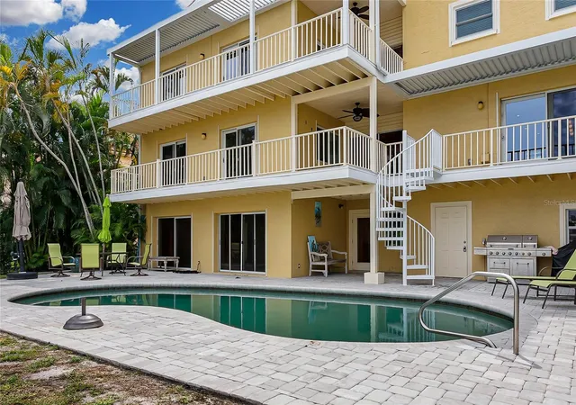 3rd image of 614 Norton St, Longboat Key, FL 34228 | MLS# TB8533896
