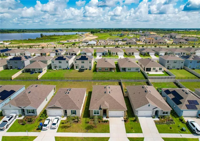 Photo 3 of Single family home for sale at 276 Sofia Ln, Lake Alfred, FL 33850 | MLS# O6429184 | Listing updated on 2026-10-02
