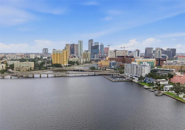 Listing Photo 4 - Condo for sale in building located at 2 Adalia Ave, Tampa, FL 33606 - Unit #1004