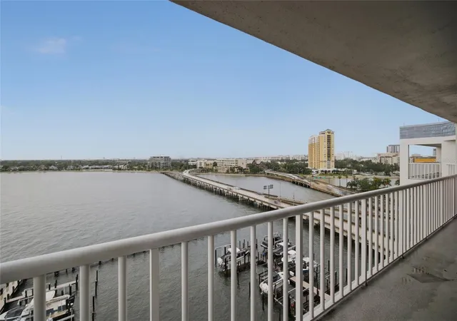 Listing Photo 5 - Condo for sale in building located at 2 Adalia Ave, Tampa, FL 33606 - Unit #1004