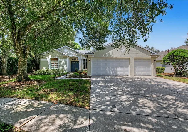 1st image of 9402 Hunters Pond Dr, Tampa, FL 33647 | MLS# TB8533932