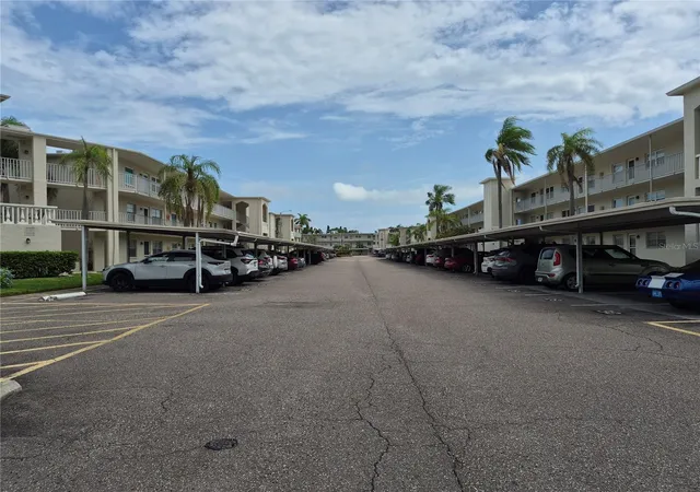 Photo 2 of Condo for sale at 970 Virginia St #103, Dunedin, FL 34698 | MLS# TB8533933 | Listing updated on 2026-09-16