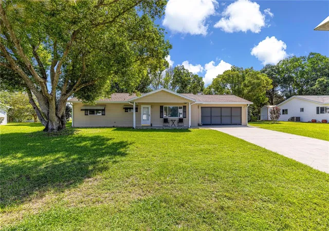 Photo 1 of Single family home for sale at 10765 Sw 62nd Terrace, Ocala, FL 34476 | MLS# OM729438 | Listing updated on 2026-09-04