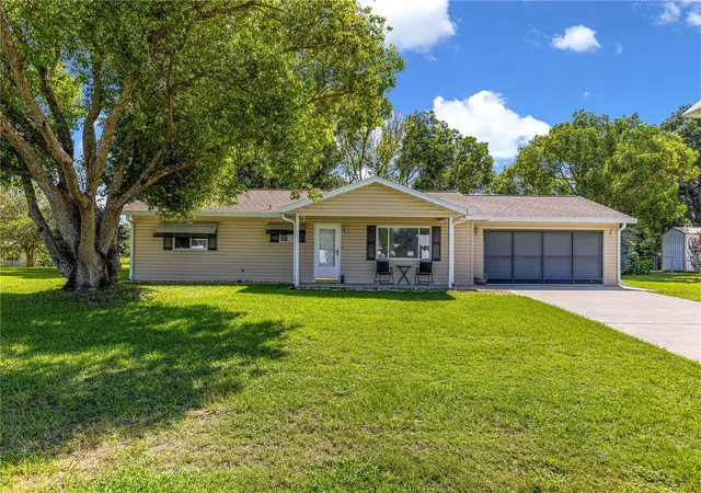 Photo 2 of Single family home for sale at 10765 Sw 62nd Terrace, Ocala, FL 34476 | MLS# OM729438 | Listing updated on 2026-09-04