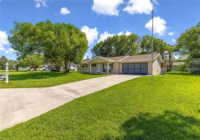 Photo 3 of Single family home for sale at 10765 SW 62nd Terrace, Ocala, FL 34476 | MLS# OM729438 | Listing updated on 2026-09-04