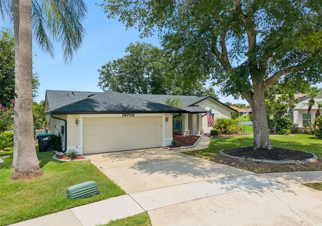 Photo 3 of Single family home for sale at 14706 Eagle View Ct, Orlando, FL 32837 | MLS# O6429222 | Listing updated on 2026-10-06